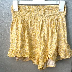 These shorts are super cute and stylish!